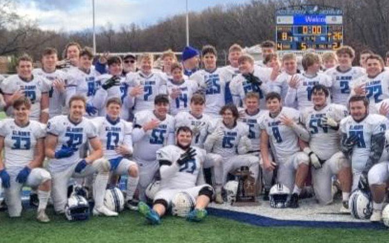 Gladwin Flying G’s football, regional champions once more