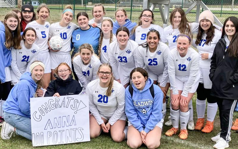 Historic milestone for Anna Seebeck as the Flying G’s shutout Roscommon 8-0