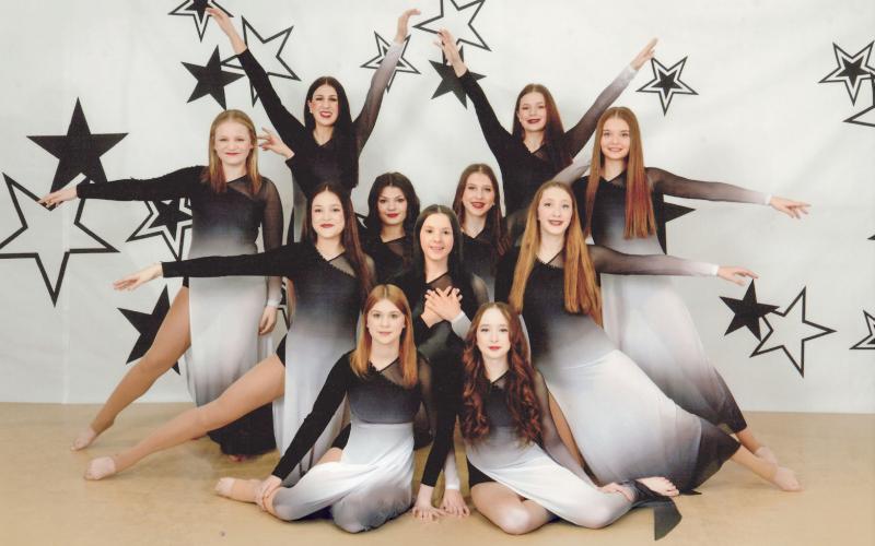 GWSD Intermediate lyrical team, “Total Eclipse of the Heart”, received Ultimate Elite, First Overall, and highest scoring novice routine 13 and up.
