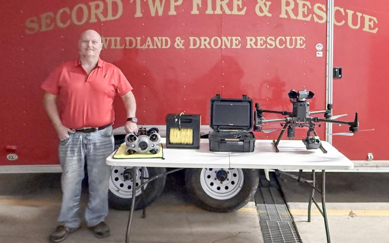 SECORD RECEIVES UNDERWATER DRONE