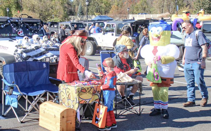 Trunk or Treaters filled the Riverwalk Place parking lot during the Jeep Creep event on Saturday, October 19.