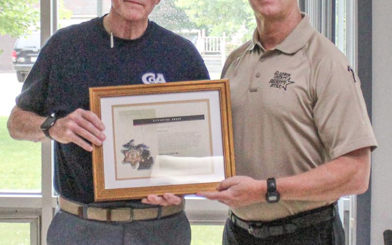 Rick Trudeau receives Lifesaving Award