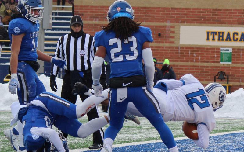 Gladwin “Dethrones” reigning state champions