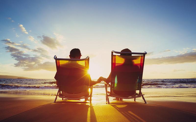 Six tips for seniors to travel safely