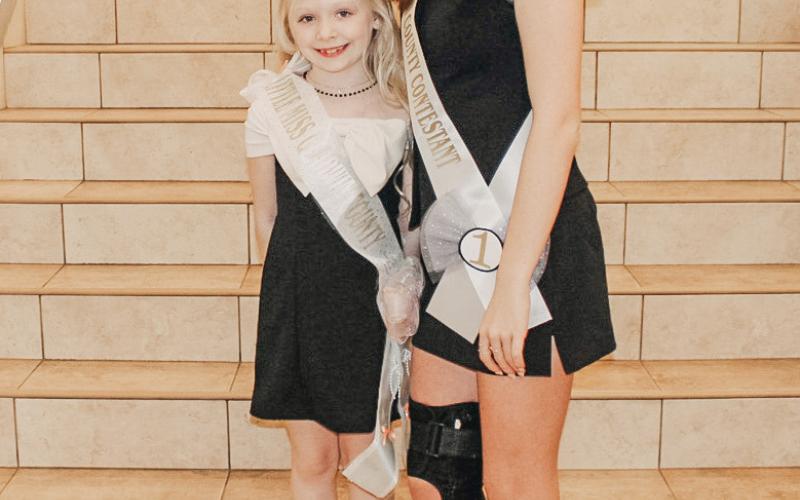 Sayde Woodruff and Little Miss Everly Pollard. Everly is the daughter of Brandon Pollard and Amber Wilbanks.