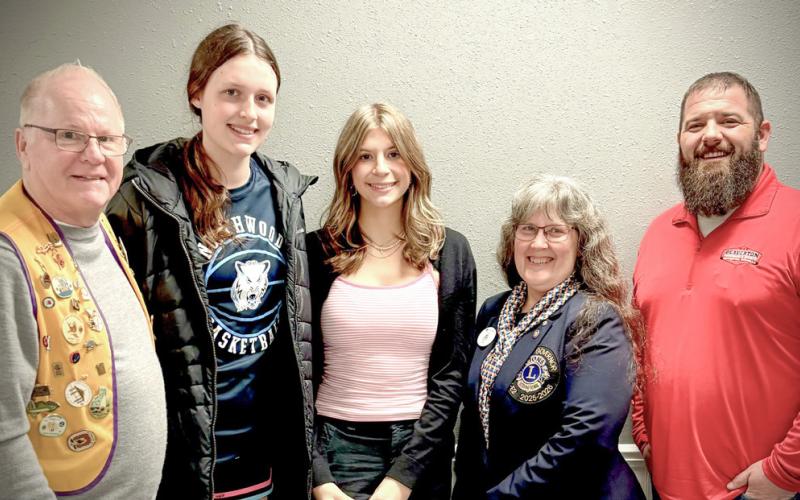 LEATHERS VISITS BEAVERTON LEO CLUB