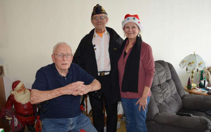 American Legion Christmas visit with local veterans