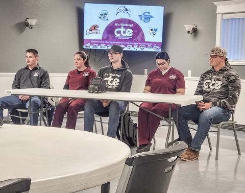 CTE STUDENTS ADDRESS LEGISLATIVE FORUM