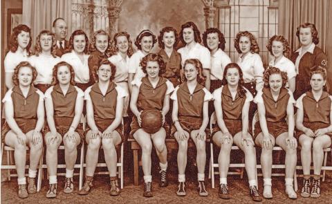 A LOOK BACK IN TIME | GHS GIRL’S BASKETBALL 1946