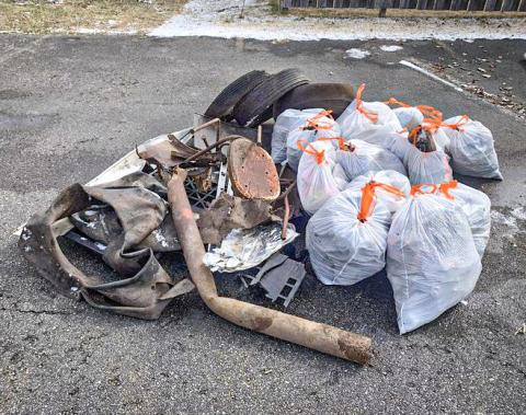 GCD PICKS UP 250 POUNDS OF PARK TRASH