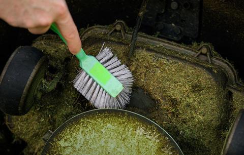 6 Steps to Winterize a Lawn Equipment