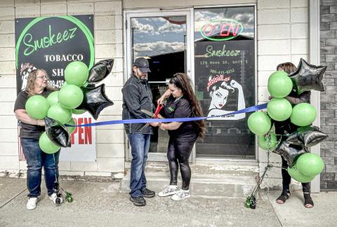 Smokeez Tobacco Shop LLC held their grand opening on Saturday, May 11. They are located at 120 Ross Unit 5, in Beaverton.