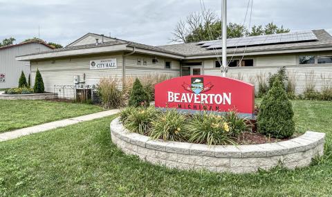 Council sheds light on lake project, geese at meeting