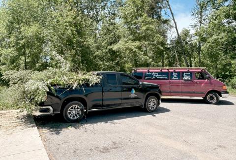 GCCD CLEARS OUT RIVER ROAD TRAILHEAD