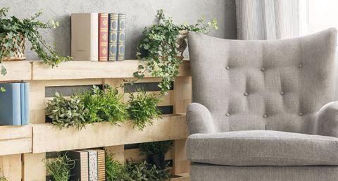 Woodworking Bookshelf Using Pallets