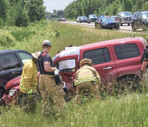 VEHICLE COLLISION IN GROUT TOWNSHIP