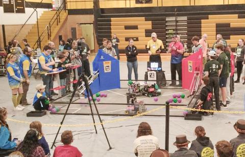 Beaver Tech opens robotics season