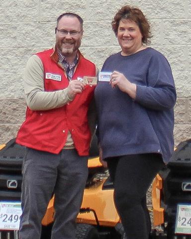 TRACTOR SUPPLY DONATES TO GLADWIN COUNTY 4-H