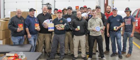 BEAVERTON POLICE HOLD ANNUAL THANKSGIVING DINNER GIVEAWAY