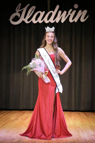 Miss Gladwin County 2025, Bree Visser.