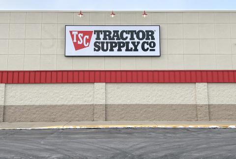 TRACTOR SUPPLY PREPARES FOR GRAND OPENING