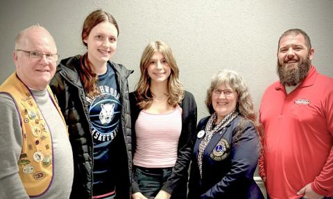 LEATHERS VISITS BEAVERTON LEO CLUB