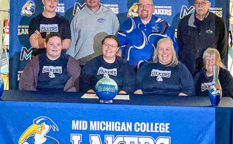 MMC SIGNS DAVY