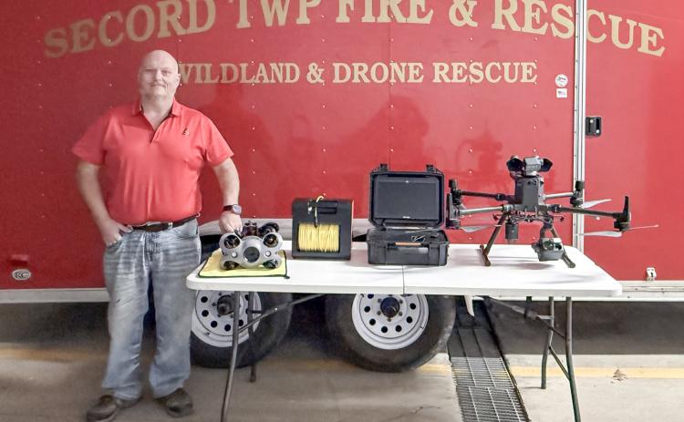 SECORD RECEIVES UNDERWATER DRONE