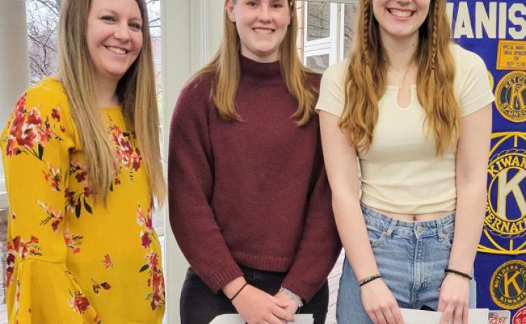 KEY CLUB RECEIVES DONATION