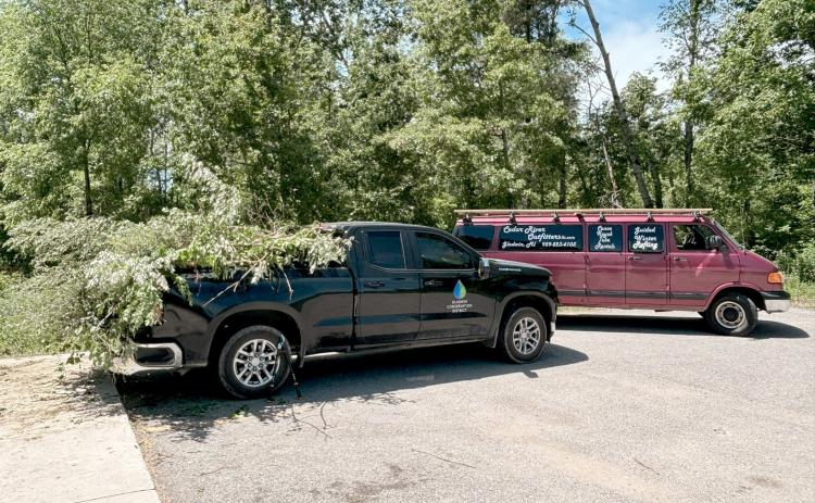 GCCD CLEARS OUT RIVER ROAD TRAILHEAD