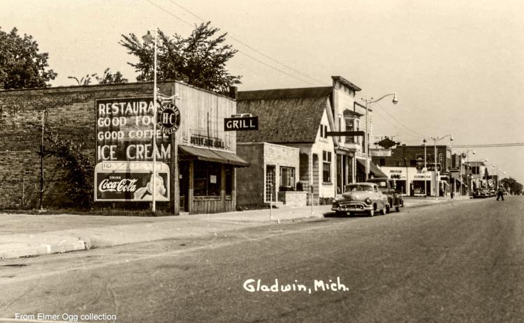 A LOOK BACK IN TIME | CEDAR AVENUE