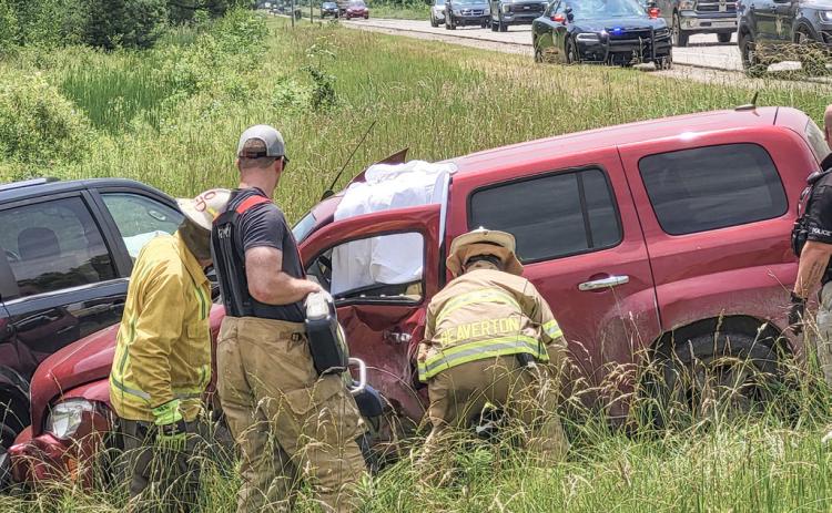 VEHICLE COLLISION IN GROUT TOWNSHIP