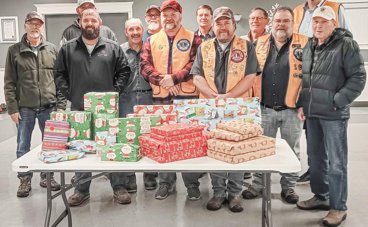 Beaverton Lions distribute toys during holiday season