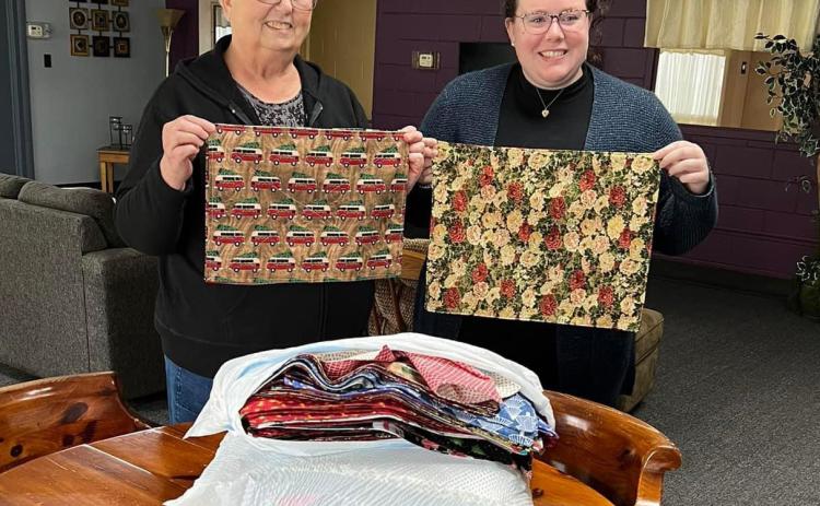 STITCHERS DELIVER CHRISTMAS PLACEMATS