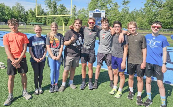 The Gladwin Junior High School qualifiers. Thank you to the Meridian coaches who let us continue practices at their facilities.