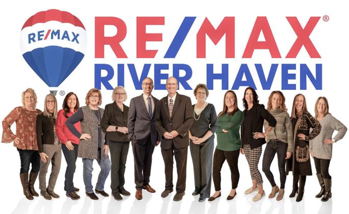 RE/MAX River Haven agents receive various honors