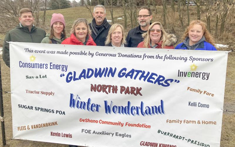 Gladwin gathers for winter fun