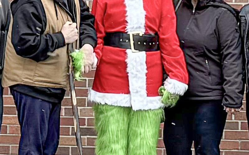 GRINCH VISITS BABA