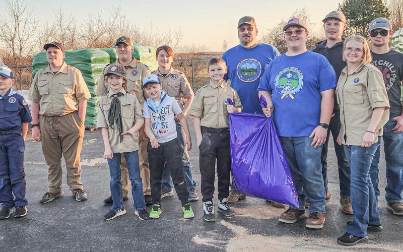 BOY SCOUTS CLEAN UP TRASH