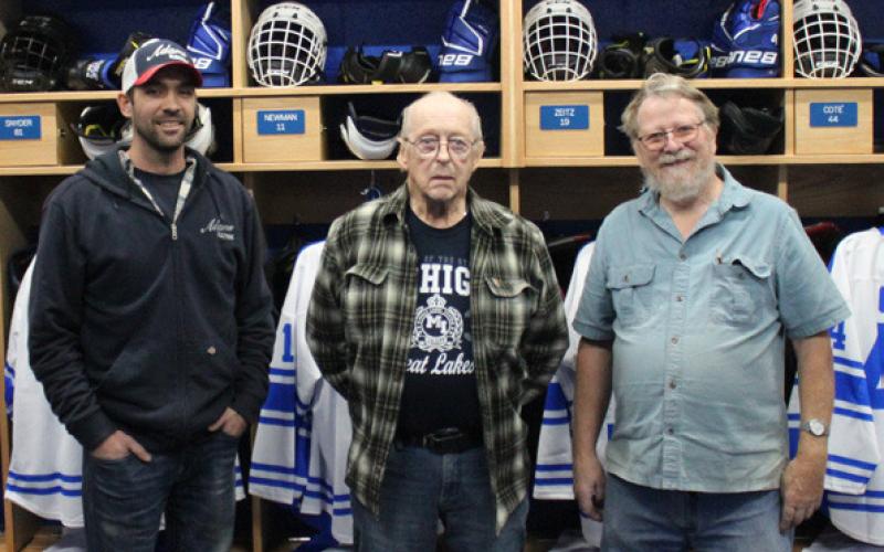 Gladwin’s hockey team receives new locker room