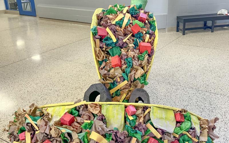 GHS STUDENTS FEED THE NEED FOR ART