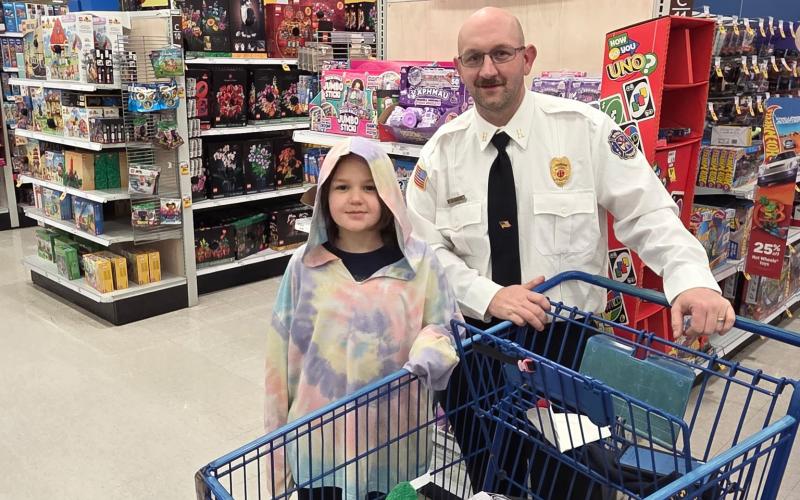 Shop with a hero brings Christmas Cheer