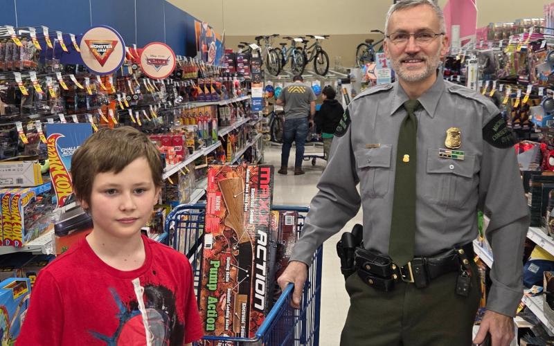 Shop with a hero brings Christmas Cheer