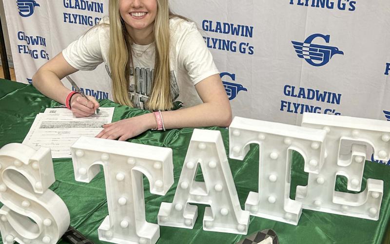 Gladwin’s Mackenzie Huber signs up with MSU hockey team