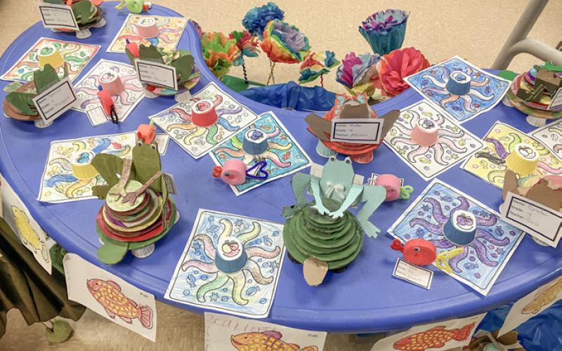 Elementary School hosts art show