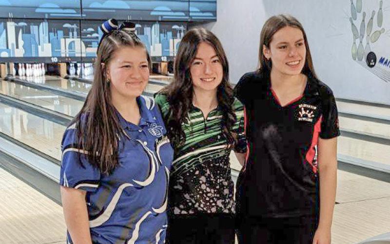 Pictured left to right, champion Juliona Corlew (Gladwin). Center, Lexi Drouse (Pinconning). Right, Kaelyn Fischer (Beaverton).