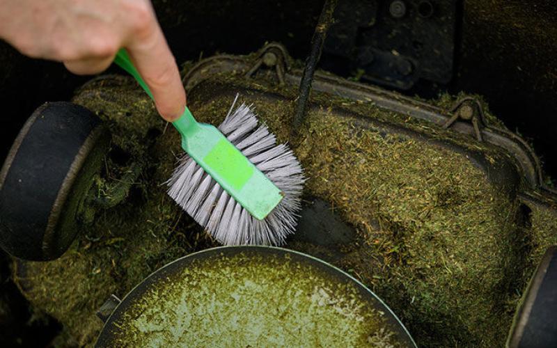 6 Steps to Winterize a Lawn Equipment