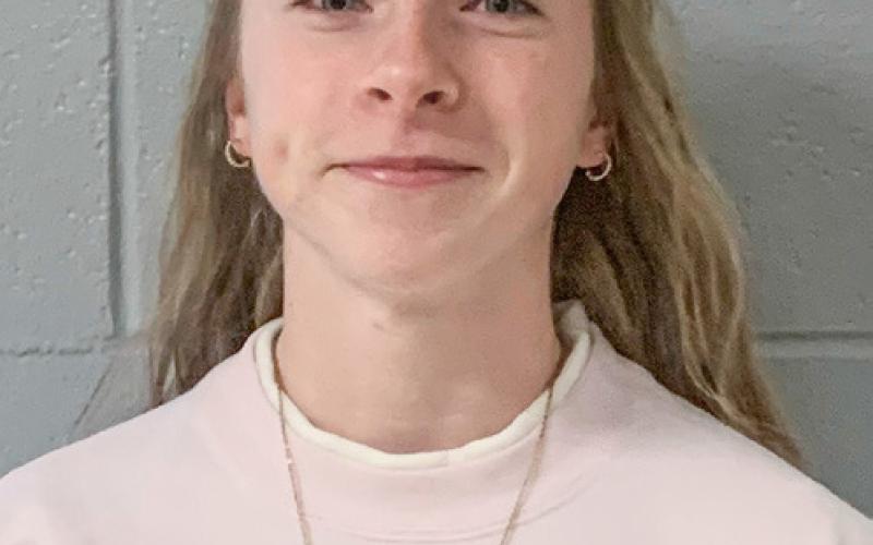Runners honored after super season