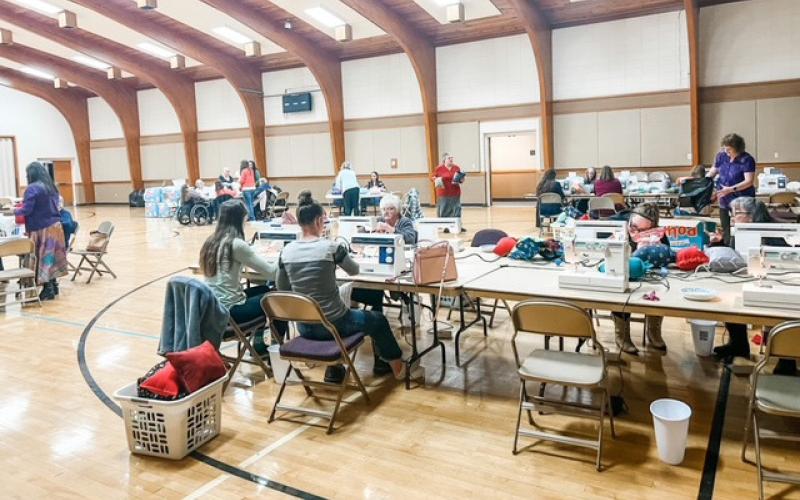 Midland Michigan Stake Relief Society donates pillows to medical centers