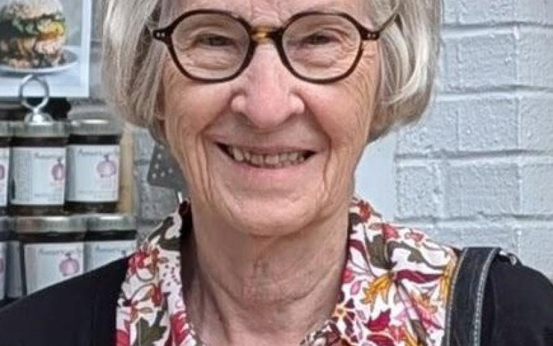 Wanda Darlene West